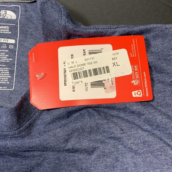 NWT - The North Face T-Shirt Classic Fit - Picture 5 of 6